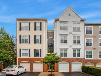 245 S Pickett Street
