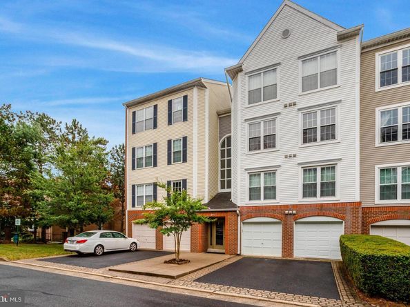 245 S Pickett Street 102, Alexandria VA 22304