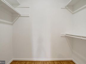 245 S Pickett Street 102, Alexandria VA 22304
