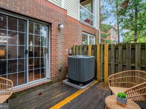 245 S Pickett Street 102, Alexandria VA 22304