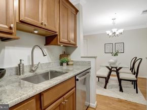 245 S Pickett Street 102, Alexandria VA 22304