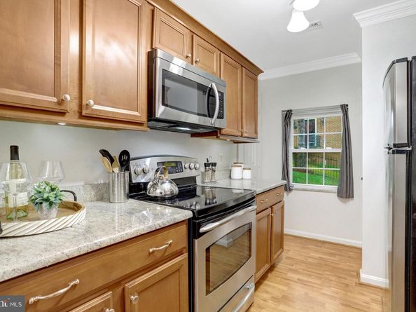 245 S Pickett Street 102, Alexandria VA 22304