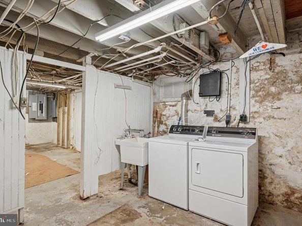 14 Rock Hill Road, Bala Cynwyd PA 19004