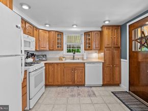 613 Poquessing Avenue, Philadelphia PA 19116