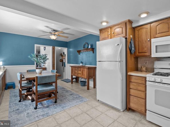 613 Poquessing Avenue, Philadelphia PA 19116