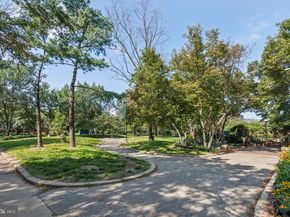 2429 Locust Street 602, Philadelphia PA 19103