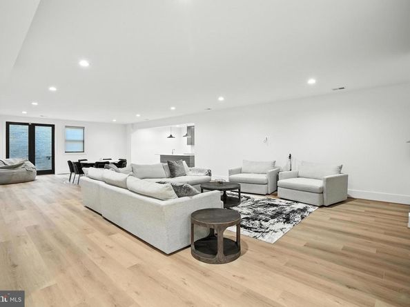 1111 Ingleside Avenue, Mclean VA 22101