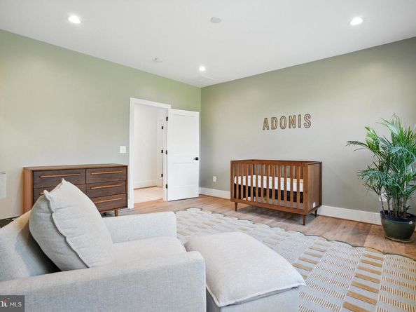 1111 Ingleside Avenue, Mclean VA 22101