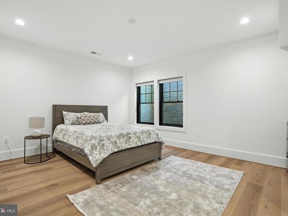 1111 Ingleside Avenue, Mclean VA 22101