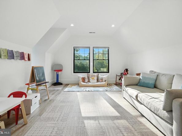 1111 Ingleside Avenue, Mclean VA 22101