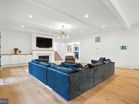 1111 Ingleside Avenue, Mclean VA 22101