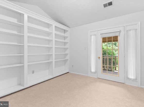 11665 Gilman Lane, Herndon VA 20170
