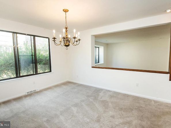 12 Farmington Place, Newtown PA 18940