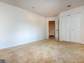12 Farmington Place, Newtown PA 18940