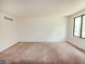 12 Farmington Place, Newtown PA 18940