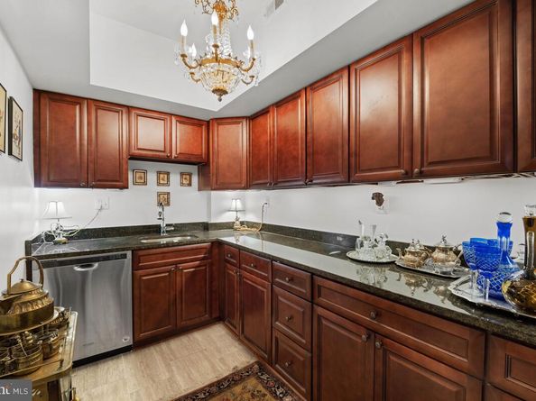 2101 Connecticut Avenue NW 6, Washington DC 20008