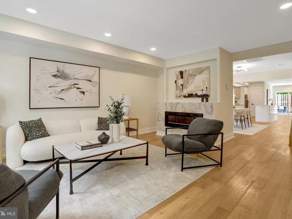 310 S Alfred Street, Alexandria VA 22314
