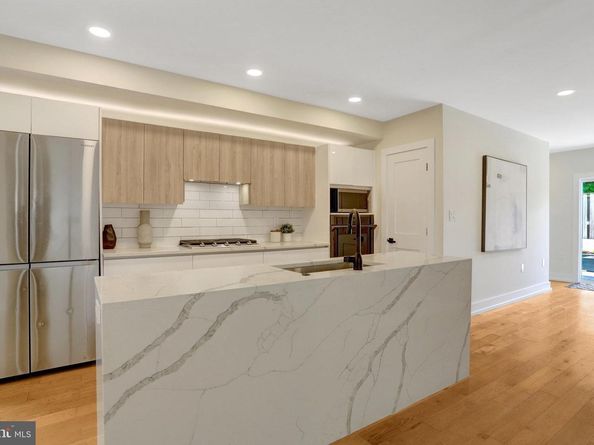 310 S Alfred Street, Alexandria VA 22314