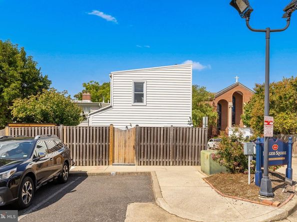 310 S Alfred Street, Alexandria VA 22314