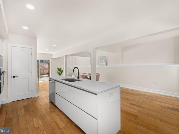 310 S Alfred Street, Alexandria VA 22314