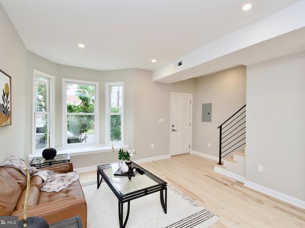 318 N Payne Street, Alexandria VA 22314