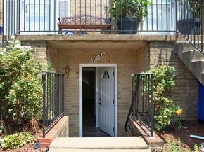 1048 Brixton Court, Sterling VA 20164