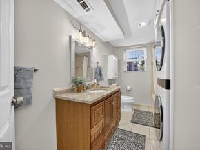1421 T Street NW 2, Washington DC 20009