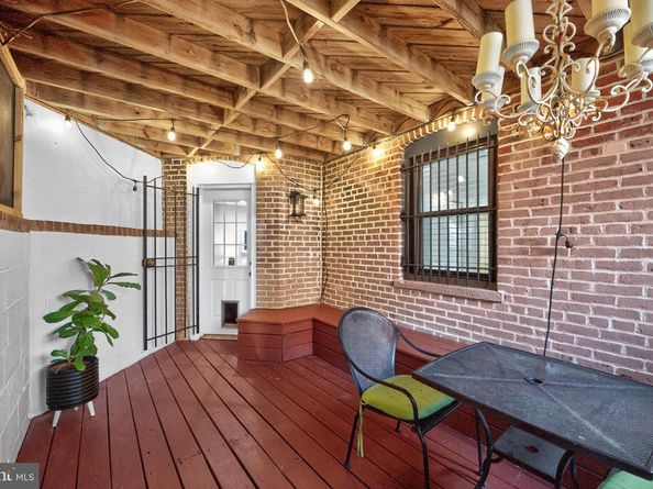 1421 T Street NW 2, Washington DC 20009