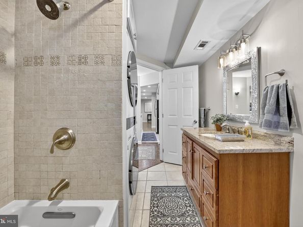 1421 T Street NW 2, Washington DC 20009
