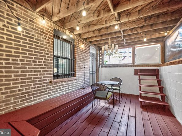 1421 T Street NW 2, Washington DC 20009