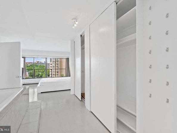 2510 Virginia Avenue NW 708N, Washington DC 20037