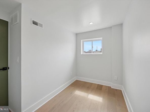 3043 Cedar Street, Philadelphia PA 19134