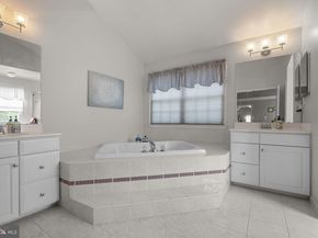 3689 Hancock Lane, Doylestown PA 18902