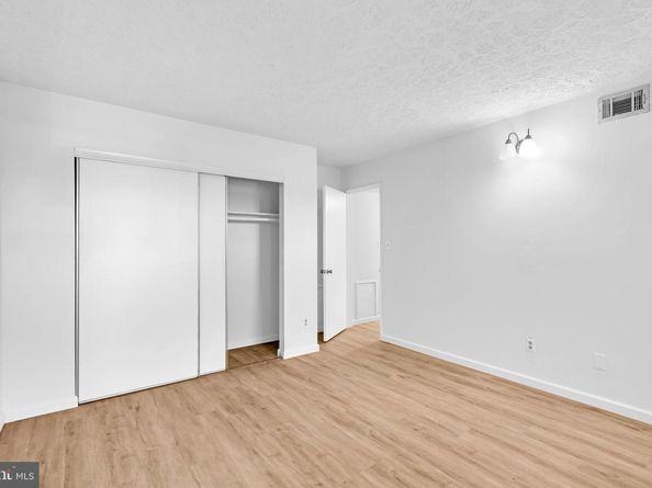 7855 Enola Street 103, Mclean VA 22102