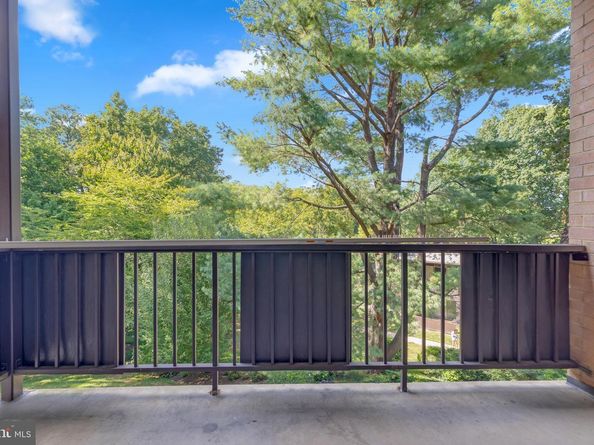 7855 Enola Street 103, Mclean VA 22102