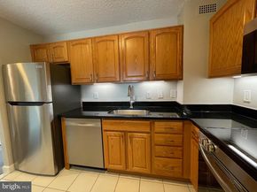 200 N Pickett Street N 703, Alexandria VA 22304
