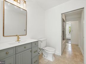 2712 O Street NW, Washington DC 20007