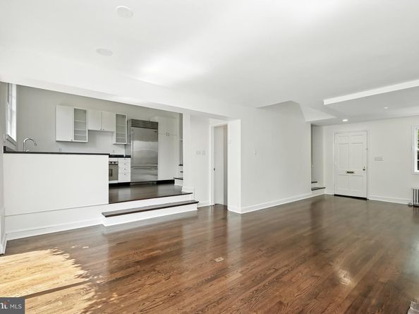 2712 O Street NW, Washington DC 20007