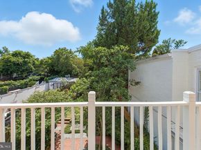2712 O Street NW, Washington DC 20007