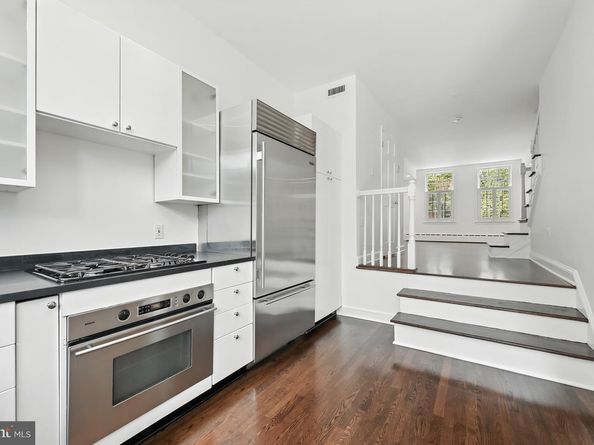 2712 O Street NW, Washington DC 20007