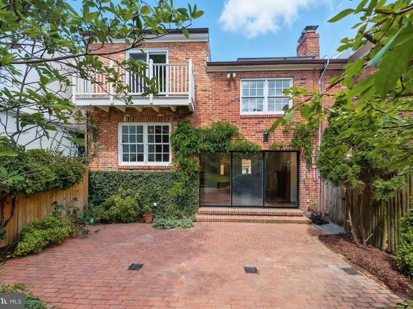 2712 O Street NW, Washington DC 20007