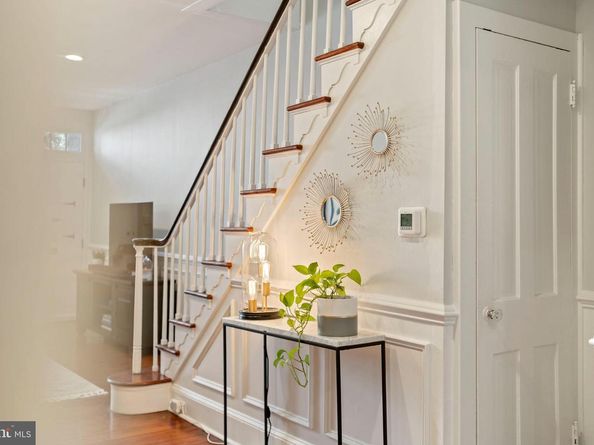246 Delancey Street, Philadelphia PA 19106