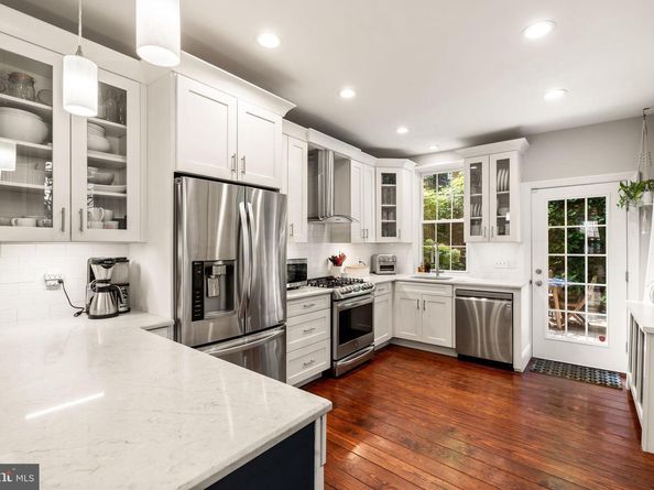 246 Delancey Street, Philadelphia PA 19106