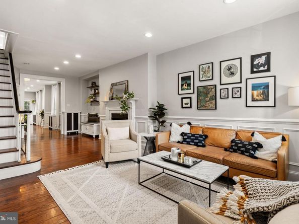 246 Delancey Street, Philadelphia PA 19106