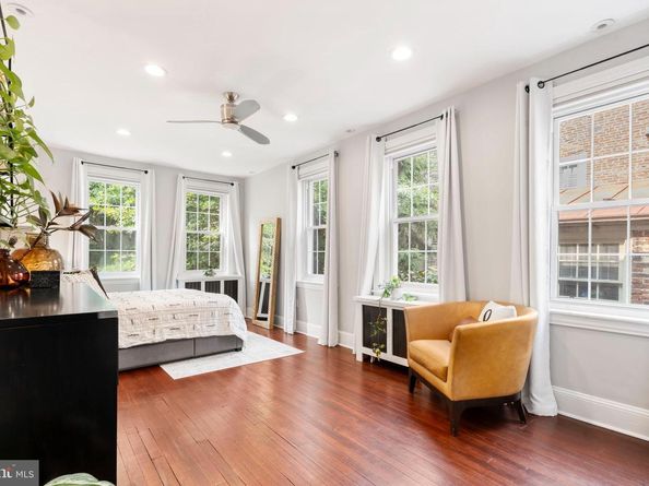 246 Delancey Street, Philadelphia PA 19106