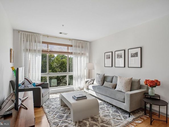 2200 N Westmoreland Street 327, Arlington VA 22213