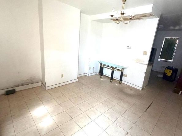 3935 Wyalusing, Philadelphia PA 19104