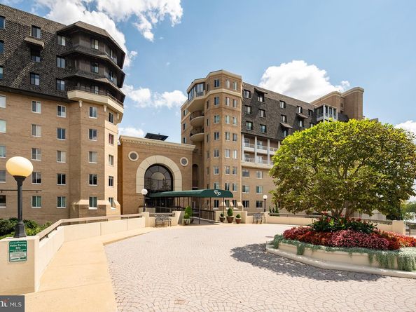 1250 S Washington Street 416, Alexandria VA 22314