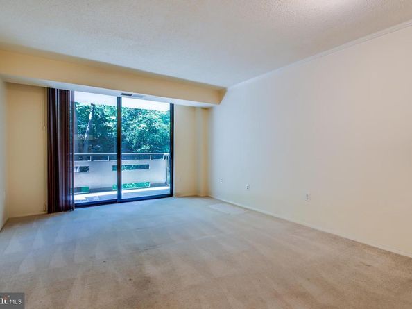 1808 Old Meadow Road 404, Mclean VA 22102