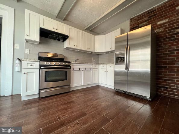 19 N Macdade Boulevard, Glenolden PA 19036